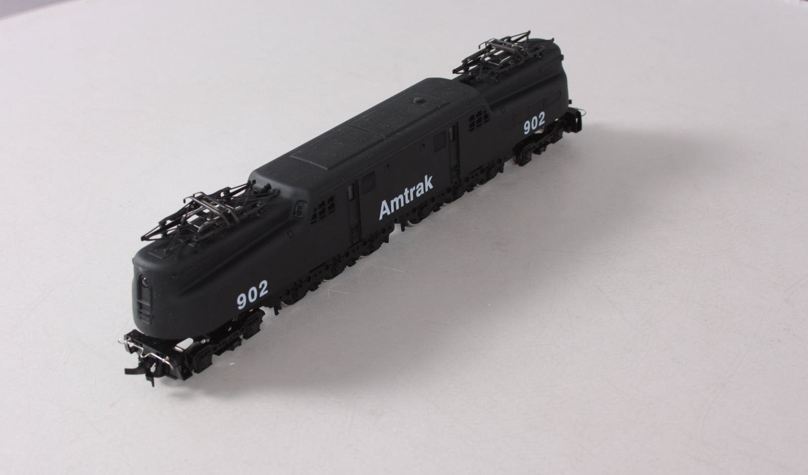 IHC M9310 HO Amtrak Electric Locomotive #902 LN/Box