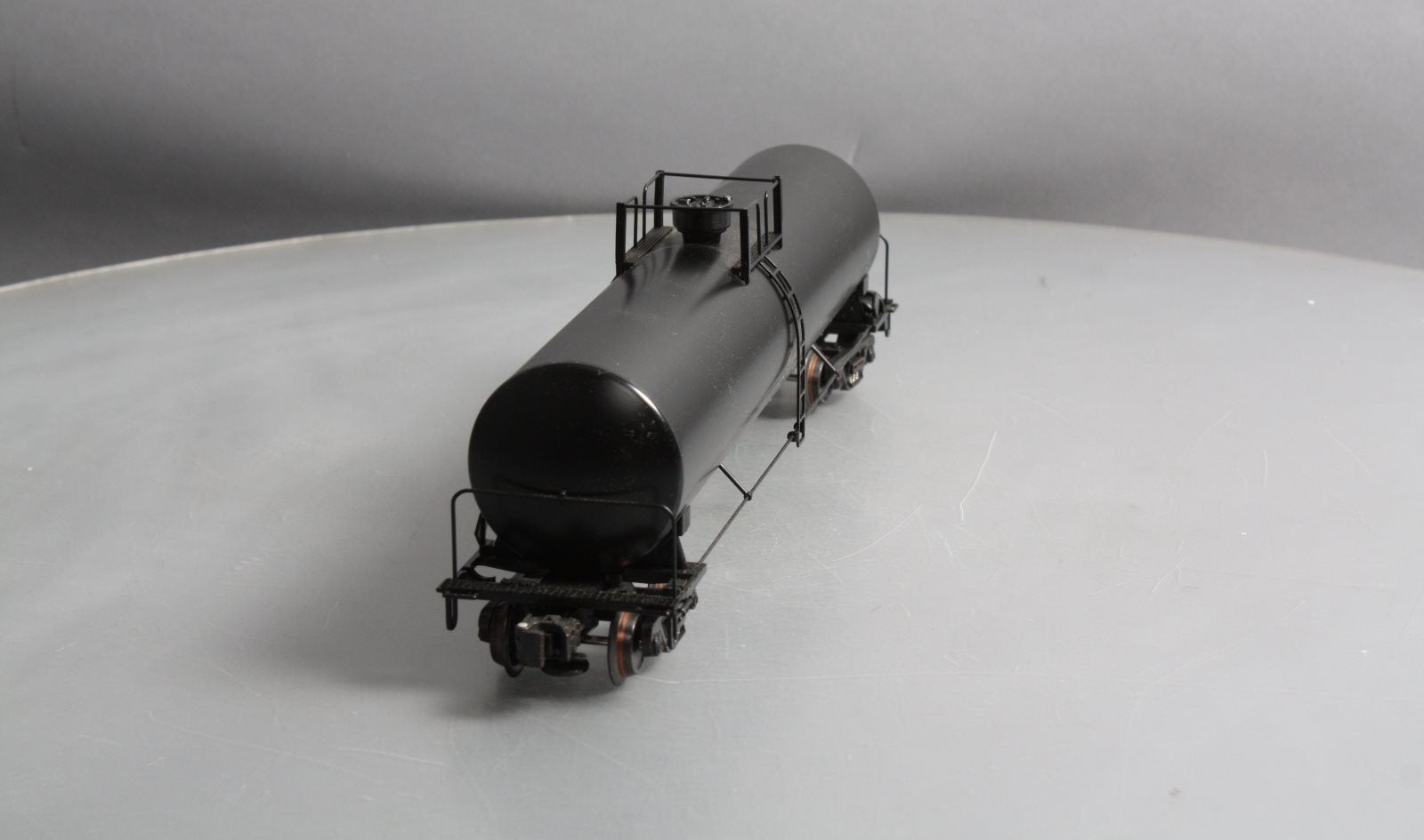 K-Line K6334-0002 O Gauge Undecorated Aluminum Tank Car LN/Box
