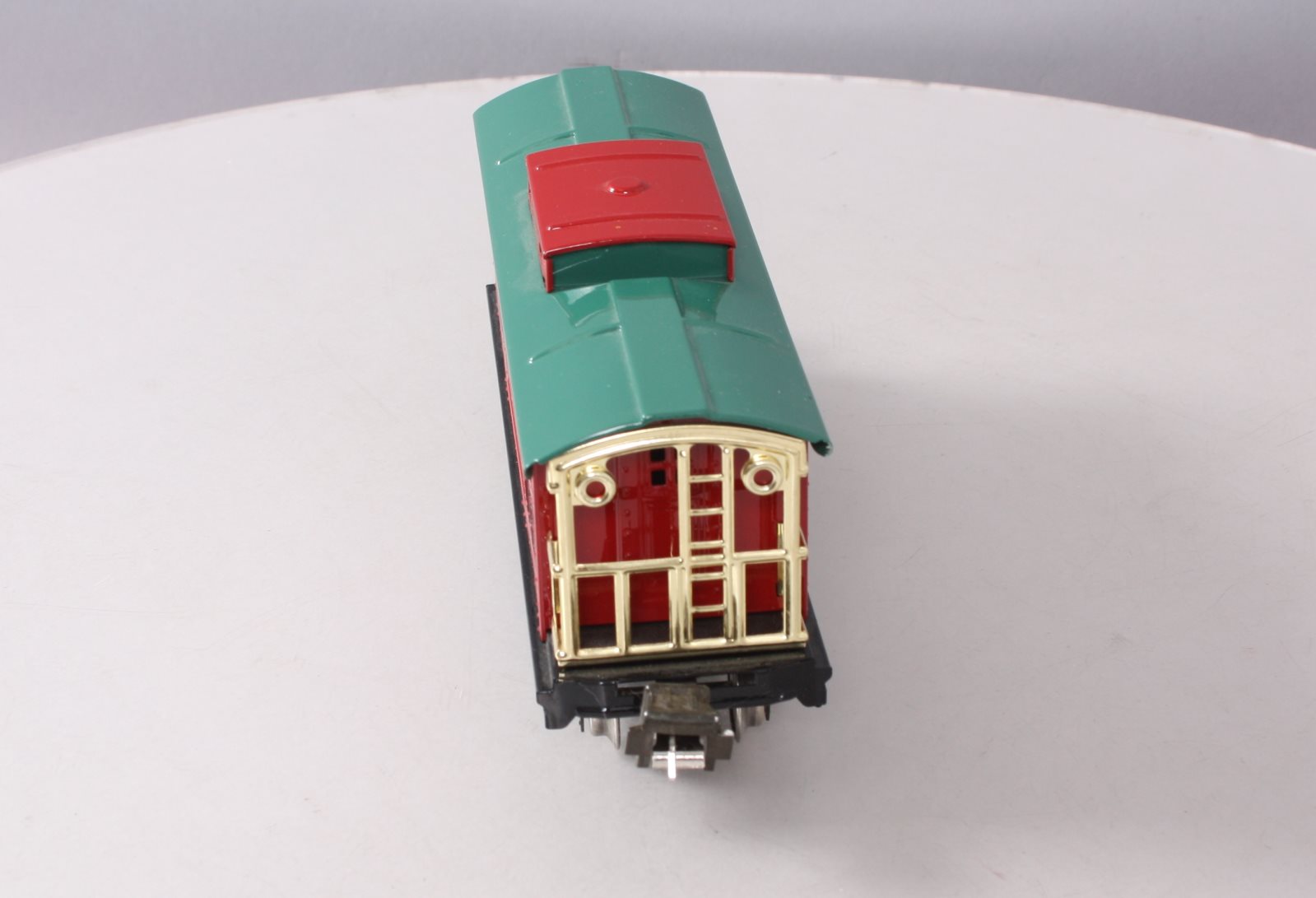 MTH 10-1042 O Gauge 817 Red & Peacock Roof Caboose w/ Brass Trim LN/Box