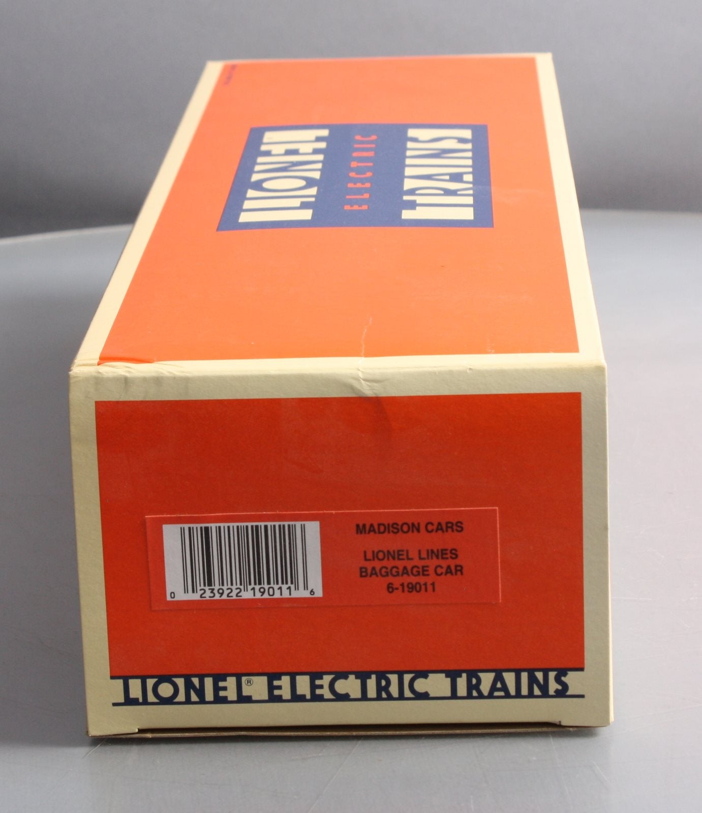 Lionel 6-19011 O Gauge Lionel Lines Madison Baggage Car #9011 LN/Box