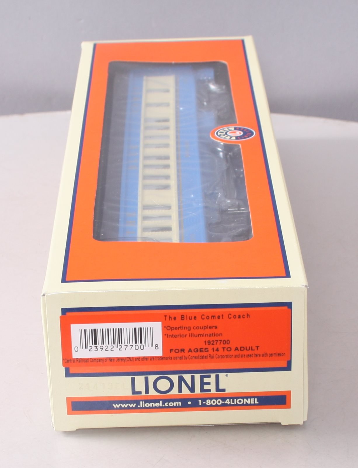 Lionel 1927700 O Gauge Blue Comet Coach NIB