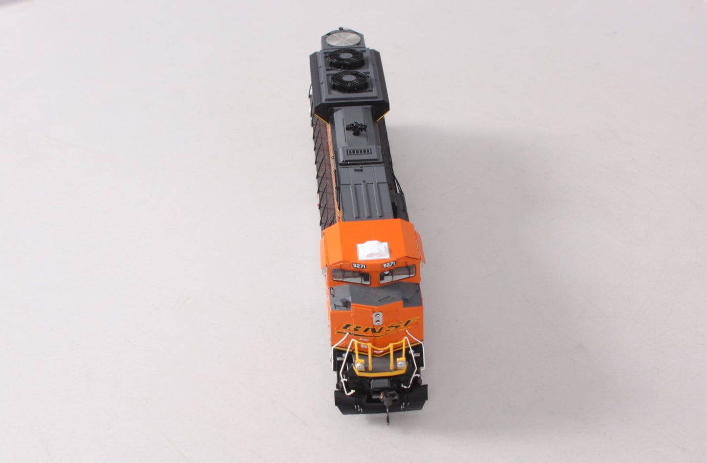 Athearn G68614 HO BNSF SD70ACe Diesel Locomotive #9271 w/DCC/Sound