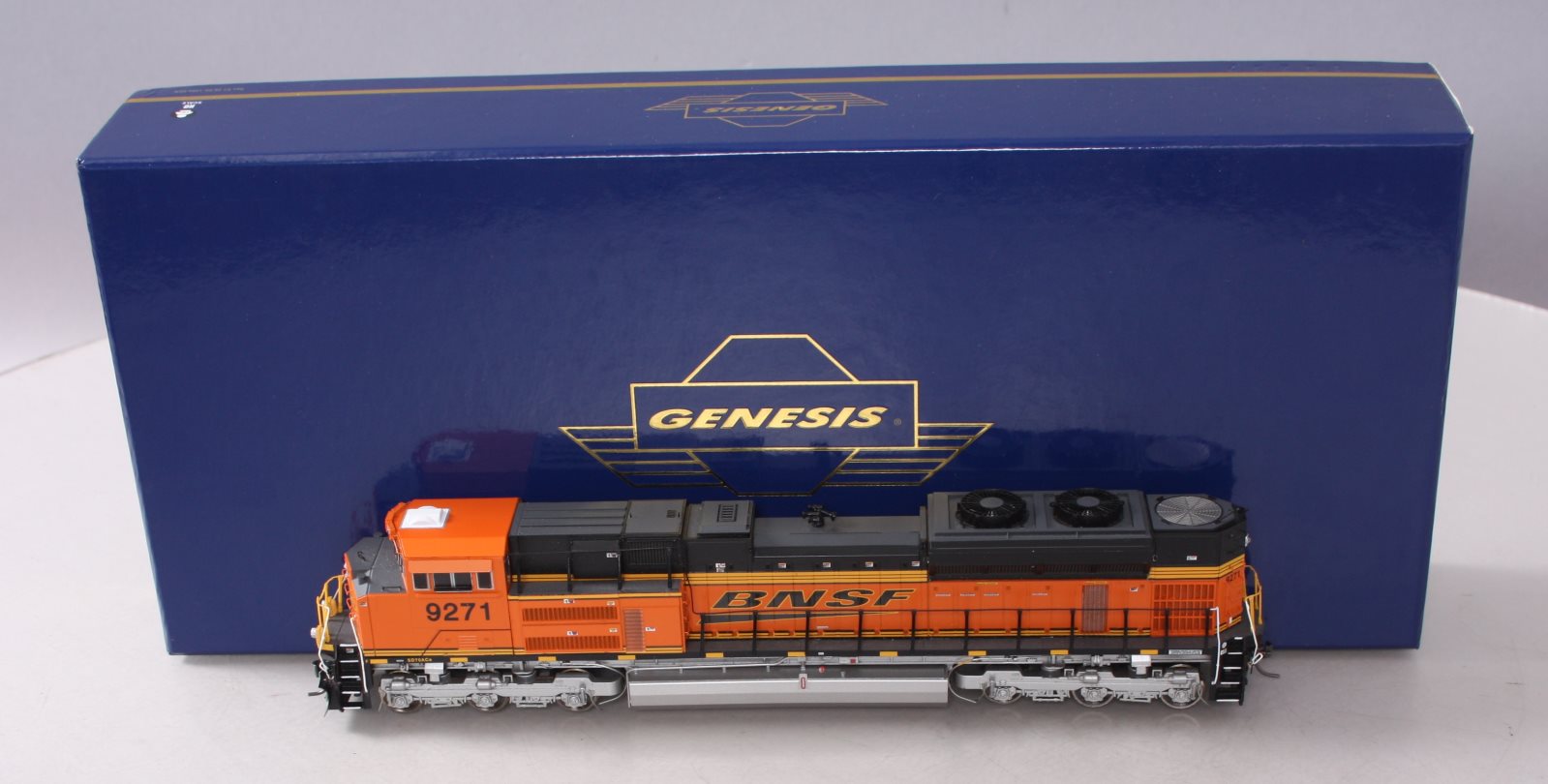 Athearn G68614 HO BNSF SD70ACe Diesel Locomotive #9271 w/DCC