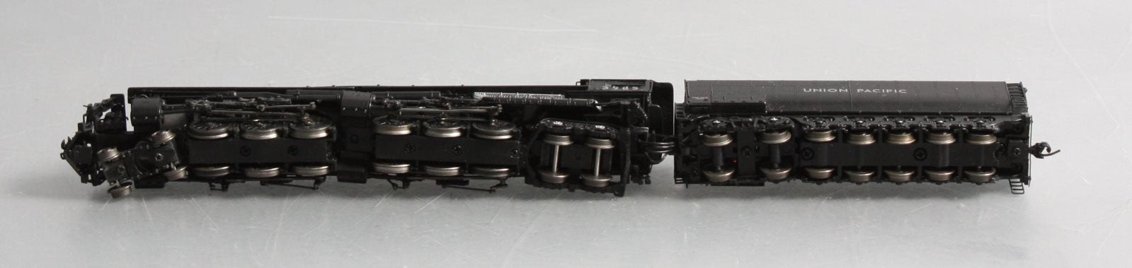 Athearn 22923 N Scale Union Pacific 4-6-6-4Steam Locomotive w/DCC/Sound #3985