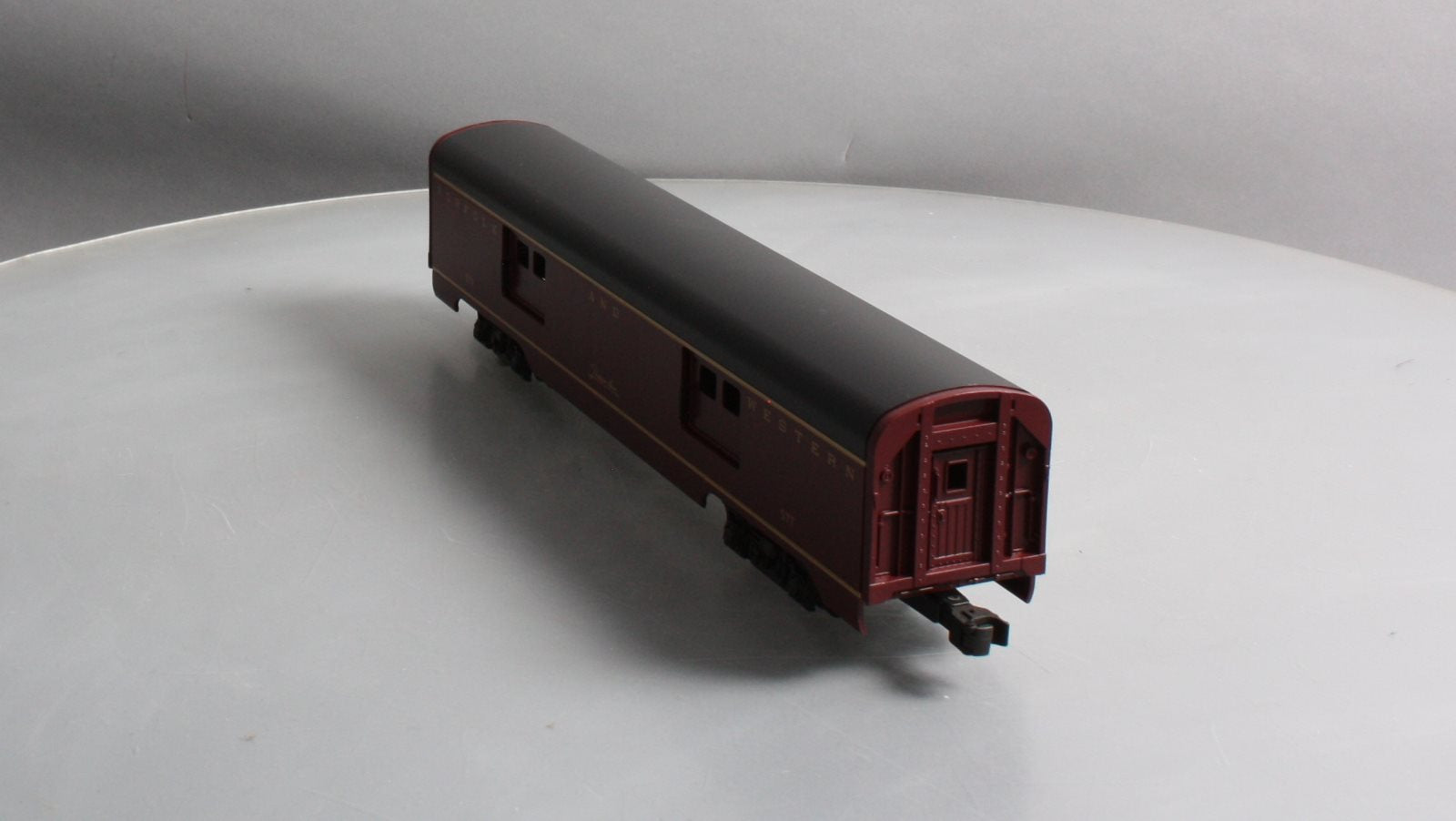 Lionel 6-19139 O Gauge Norfolk and Western Aluminum Baggage Car #577 LN/Box