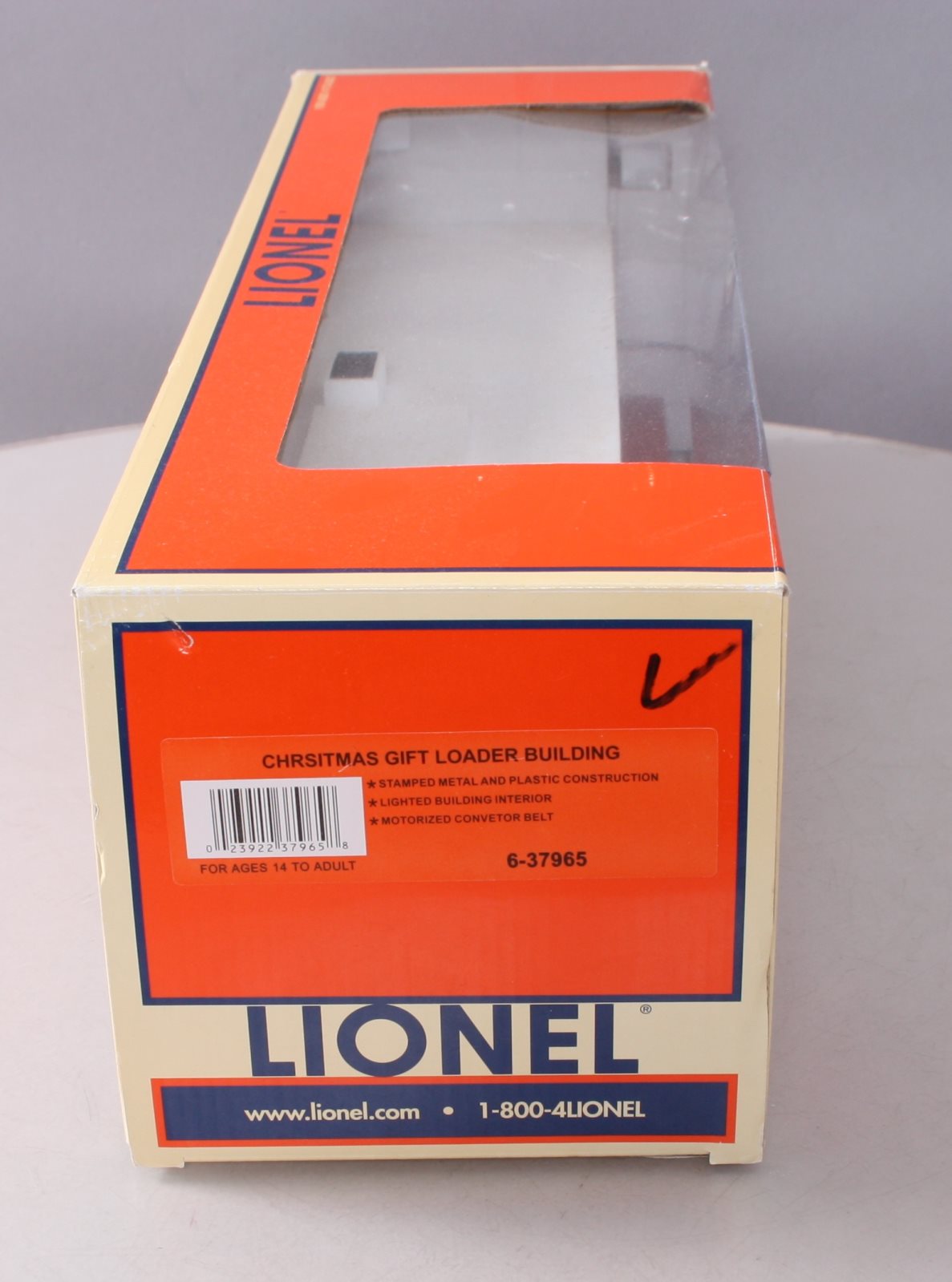 Lionel 6-37965 O Christmas Operating Freight Terminal LN/Box