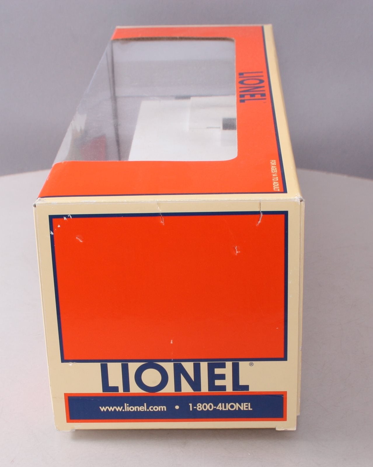 Lionel 6-37965 O Christmas Operating Freight Terminal LN/Box