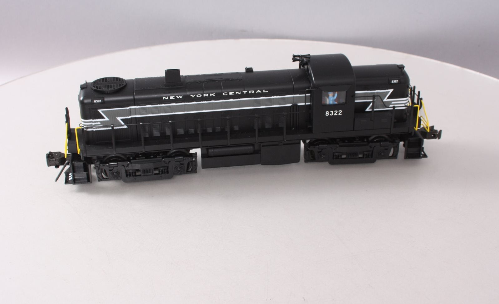 K-Line K2470-8322 O New York Central RS-3 Powered Diesel Locomotive #8322 EX/Box