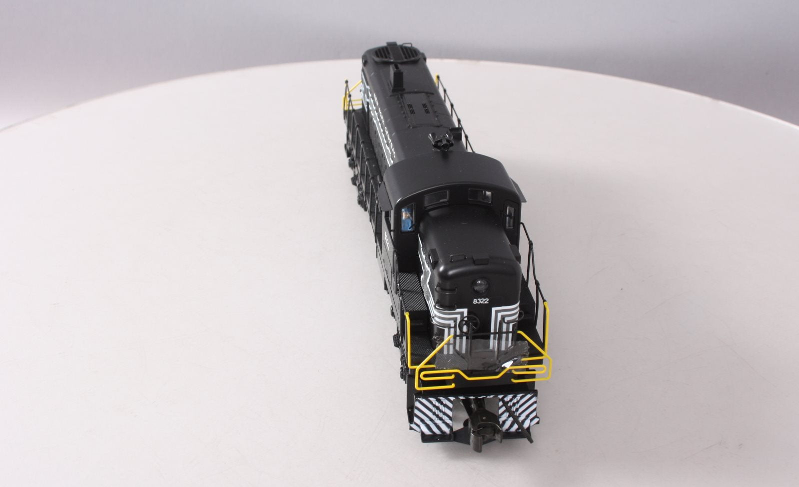K-Line K2470-8322 O New York Central RS-3 Powered Diesel Locomotive #8322 EX/Box
