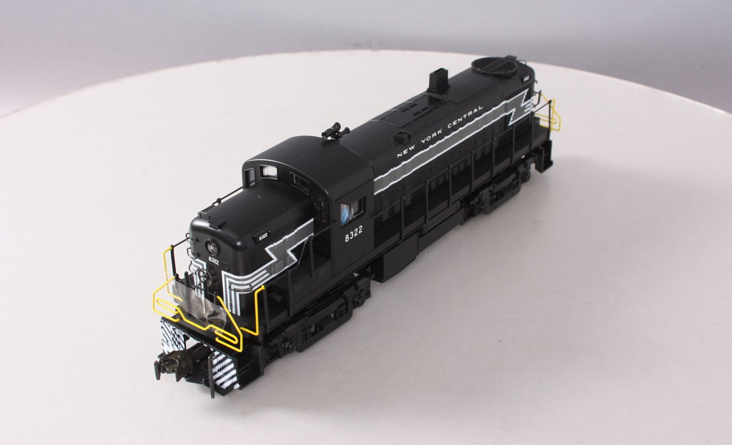 K-Line K2470-8322 O New York Central RS-3 Powered Diesel Locomotive #8322 EX/Box