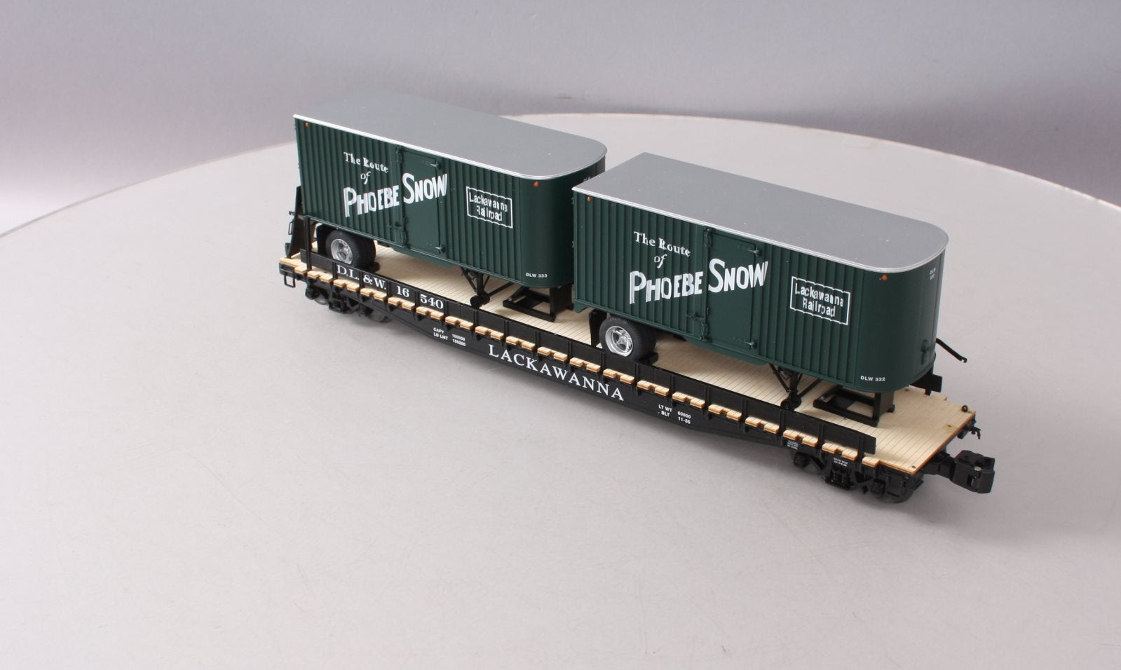 Lionel 6-27563 O Gauge Lackawanna Flatcar with Piggyback #16540