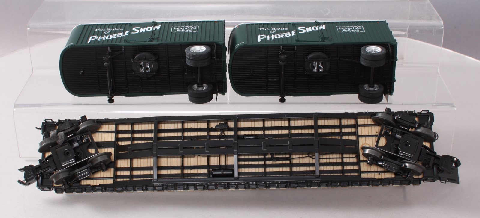 Lionel 6-27563 O Gauge Lackawanna Flatcar with Piggyback #16540