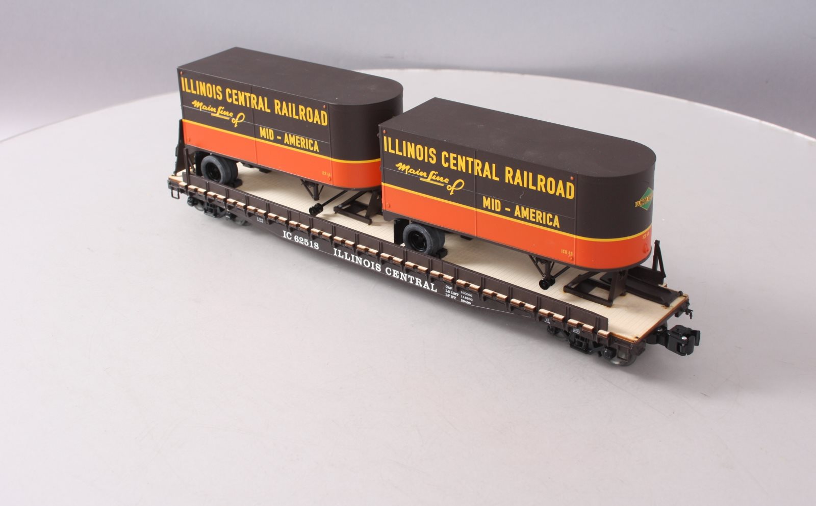 Lionel 6-27066 Illinois Central Flatcar with Piggyback Trailers