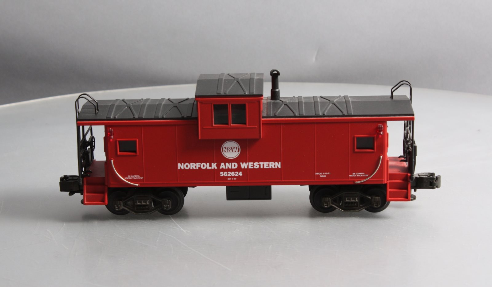 MTH 20-9103 O Norfolk and Western Extended Vision Caboose #562624 LN/Box