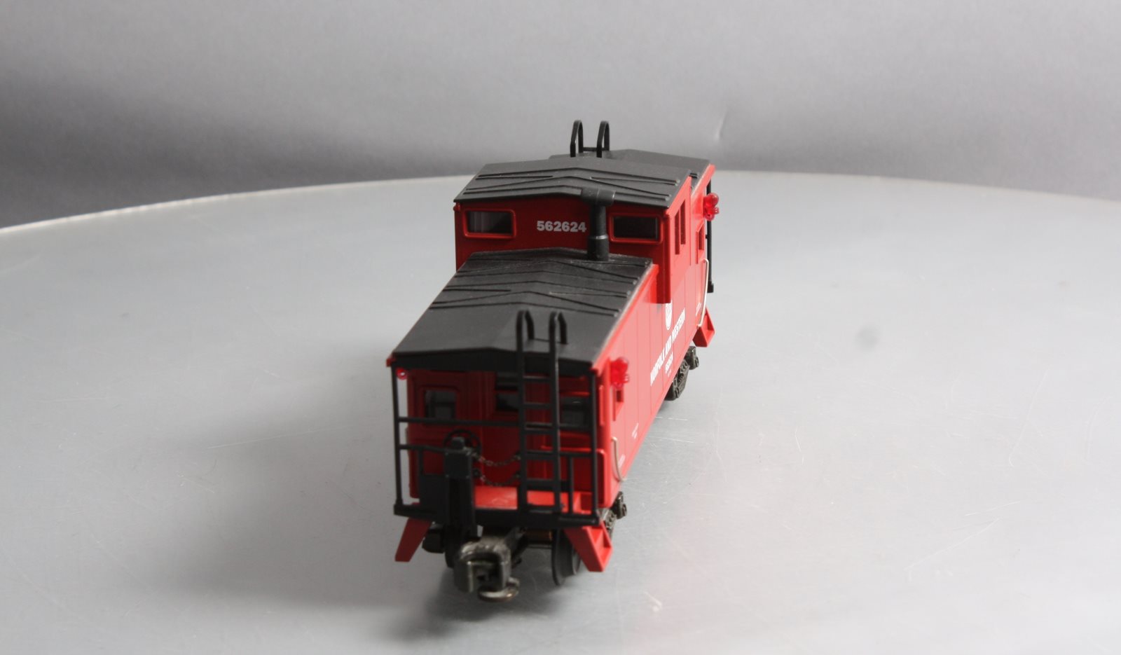 MTH 20-9103 O Norfolk and Western Extended Vision Caboose #562624 LN/Box