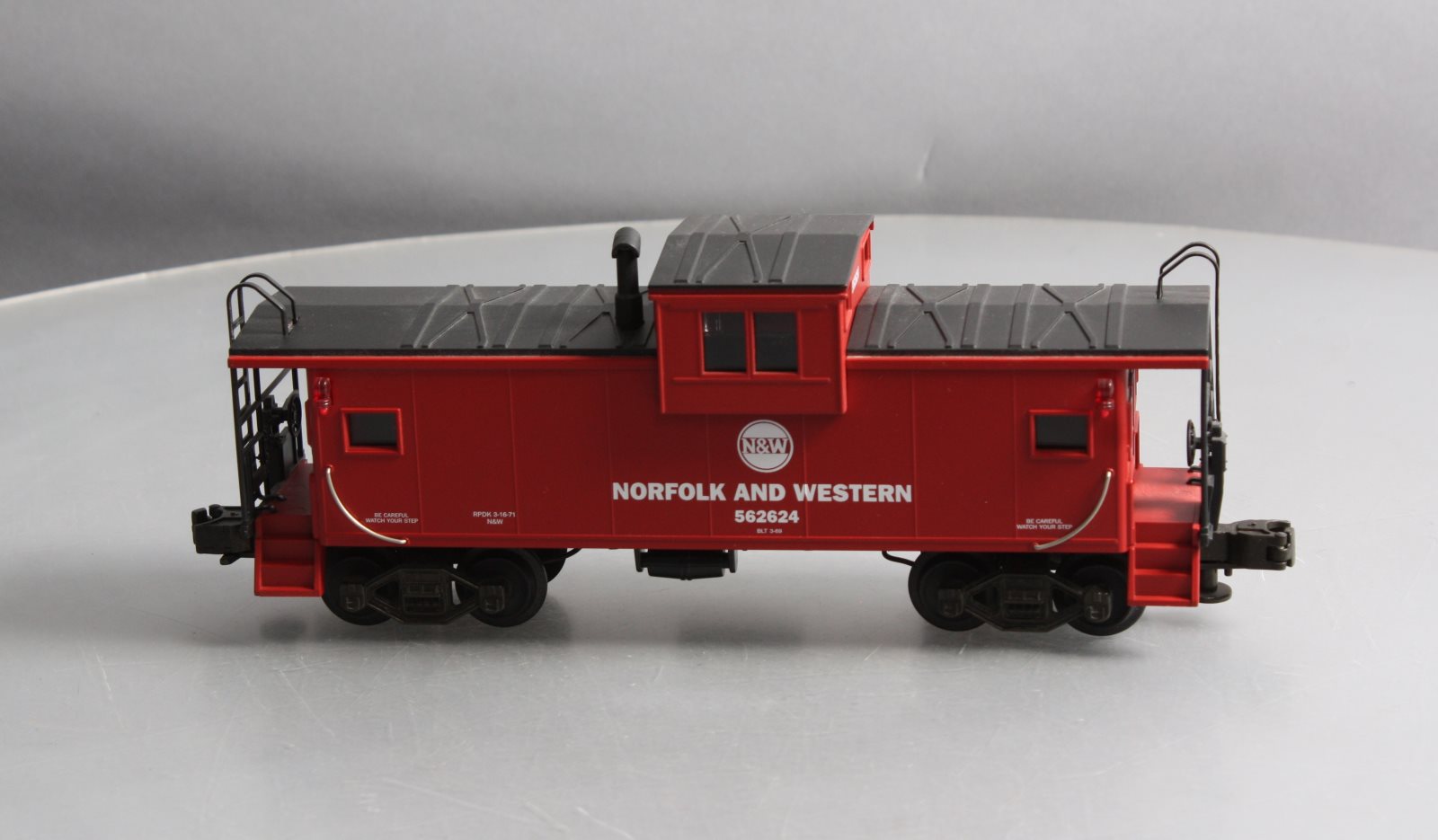 MTH 20-9103 O Norfolk and Western Extended Vision Caboose #562624 LN/Box