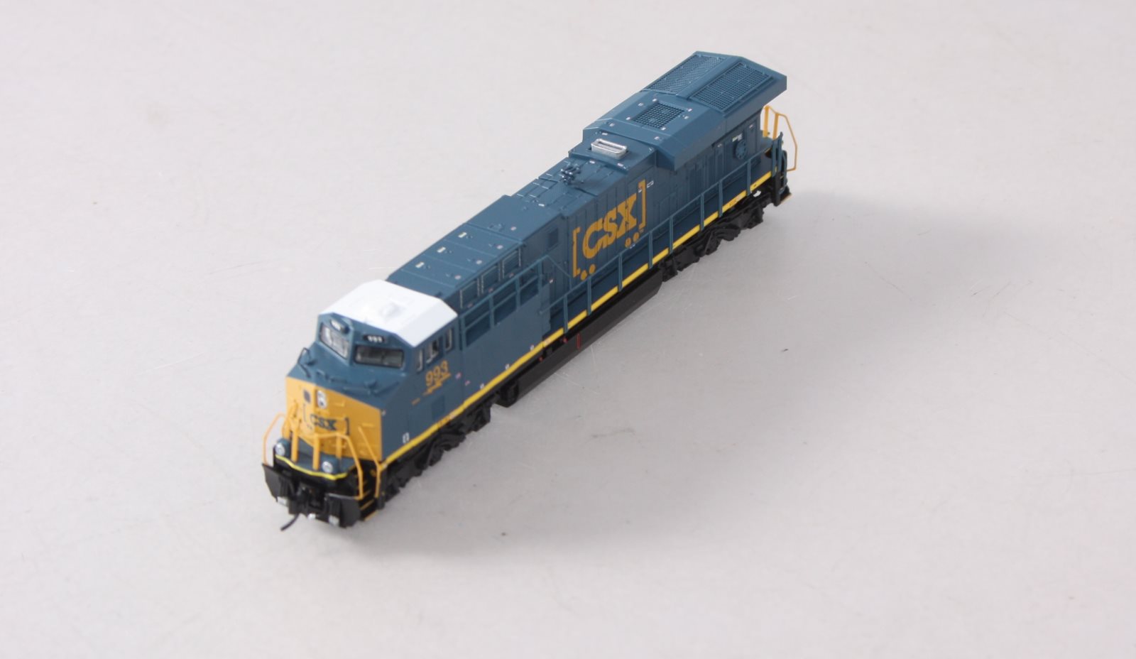 Broadway Limited 3897 N CSX GE ES44AC Diesel Locomotive Sound/DCC #993