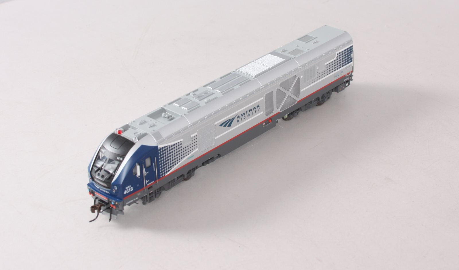 Bachmann 67901 HO Amtrak Midwest Charger SC-44 Diesel Loco with Sound #4618