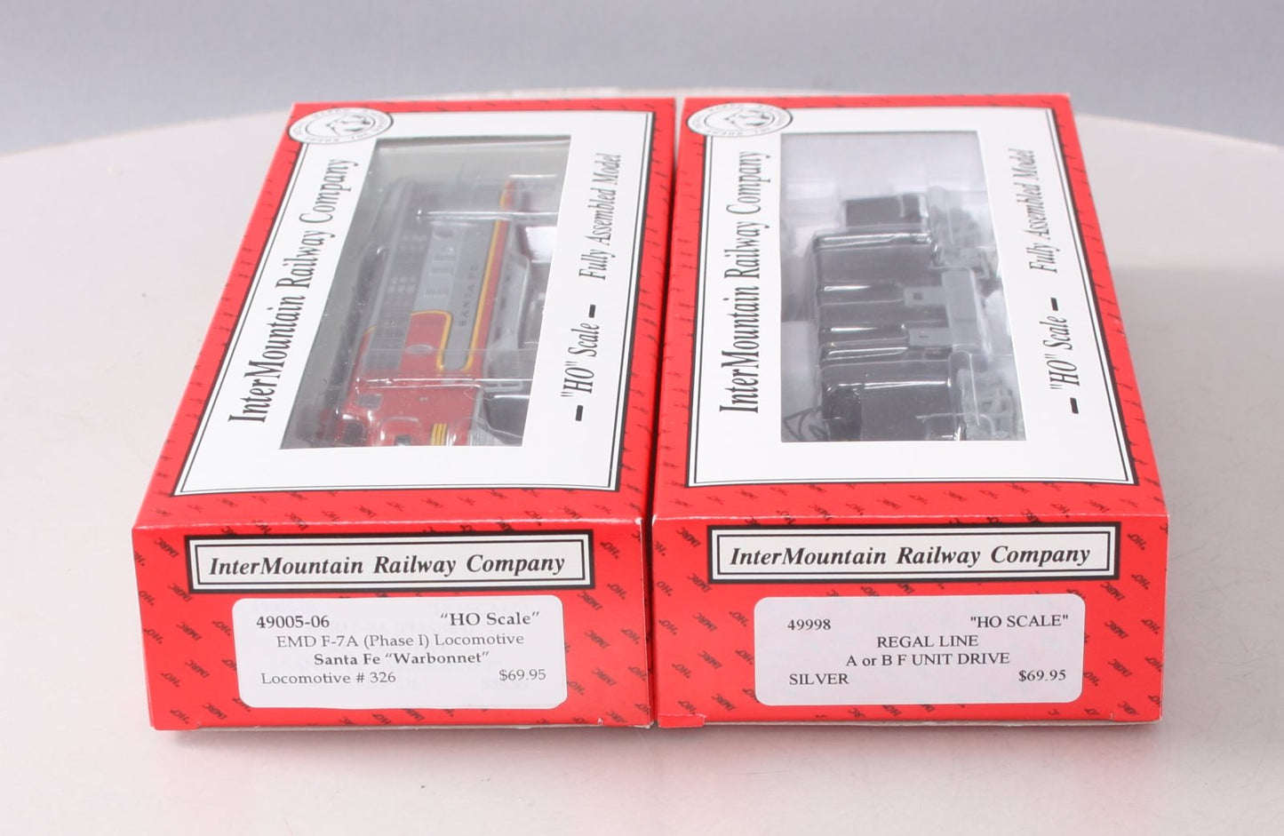 InterMountain 49005WD-06 Santa Fe EMD F-7A Powered Diesel Locomotive #326 LN/Box