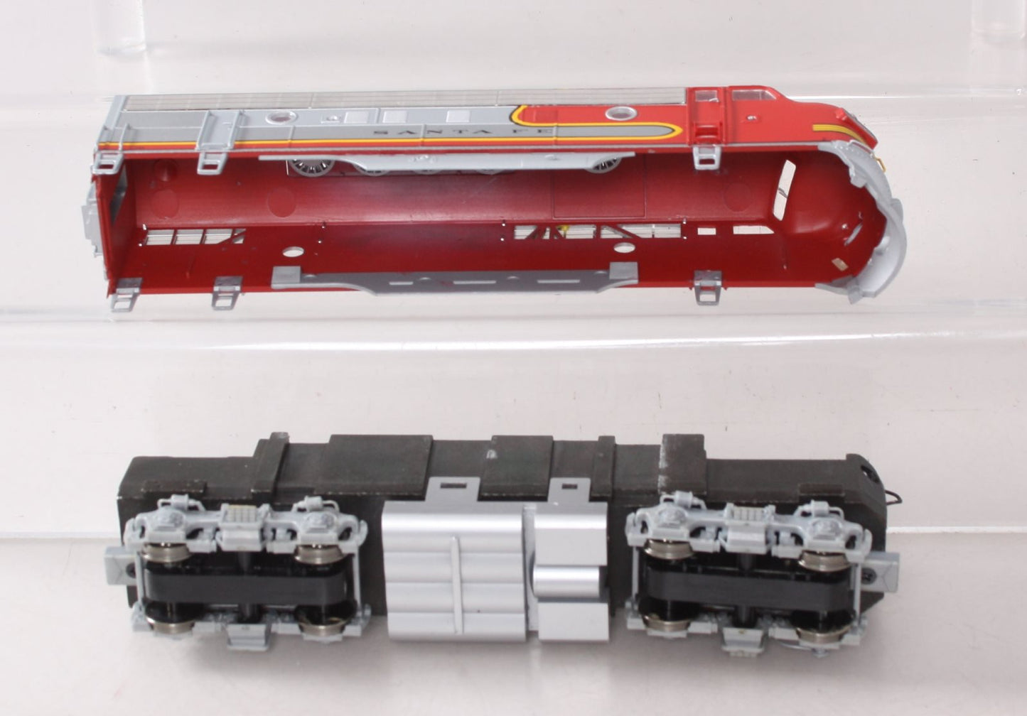 InterMountain 49005WD-06 Santa Fe EMD F-7A Powered Diesel Locomotive #326 LN/Box