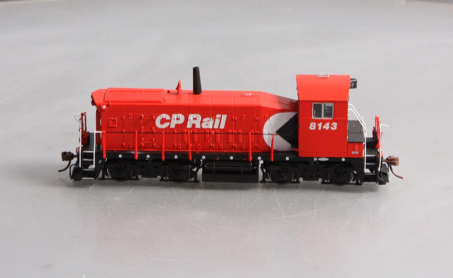 Rapido Trains 26027 HO CP SW1200RS Red(8')8143