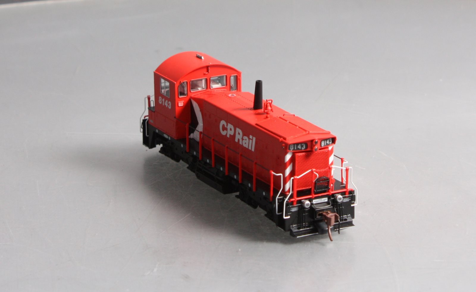 Rapido Trains 26027 HO CP SW1200RS Red(8')8143