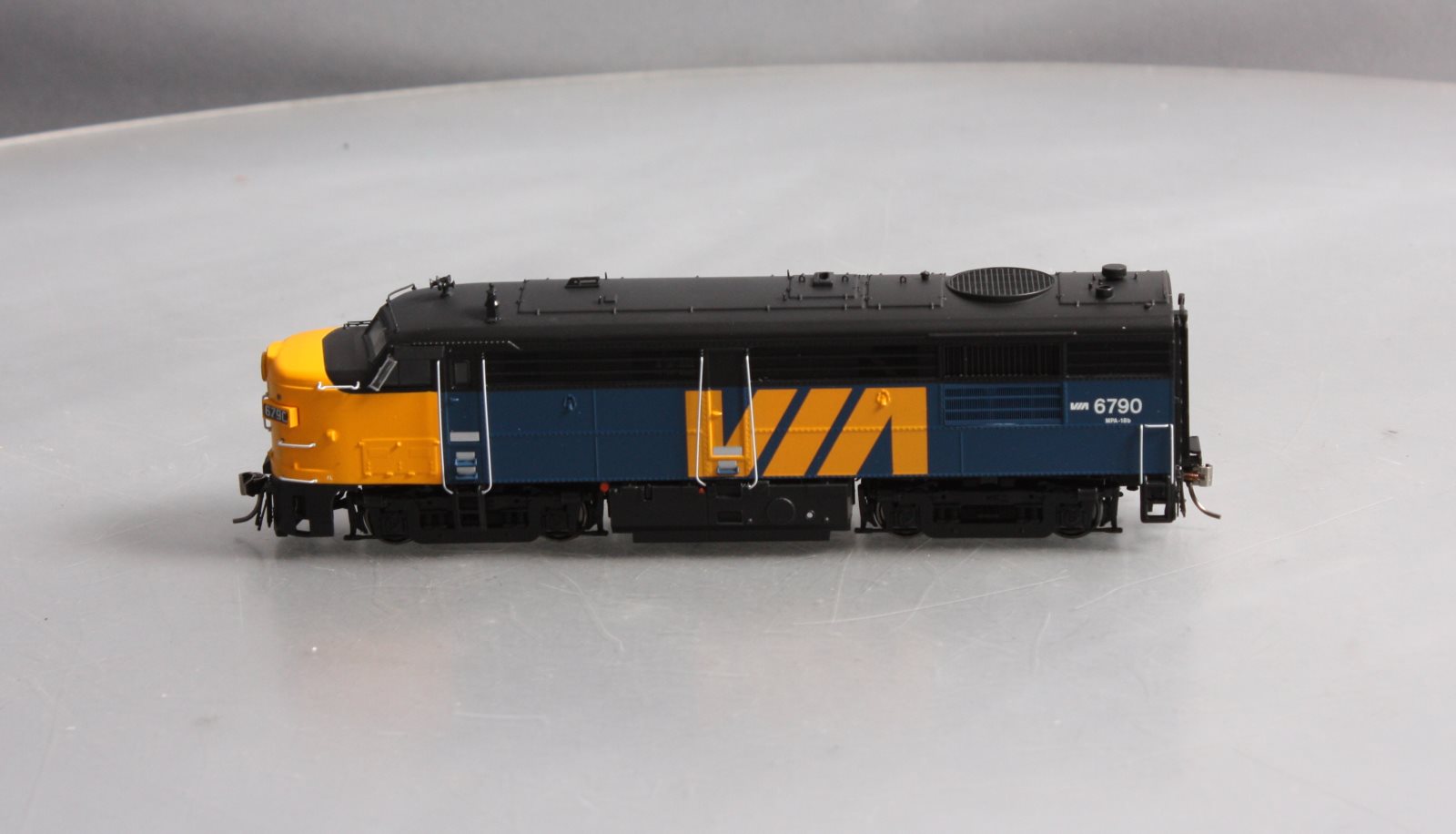 Rapido Trains 20522 HO VIA Rail Canada MLW FPA4 with Sound & DCC #6790