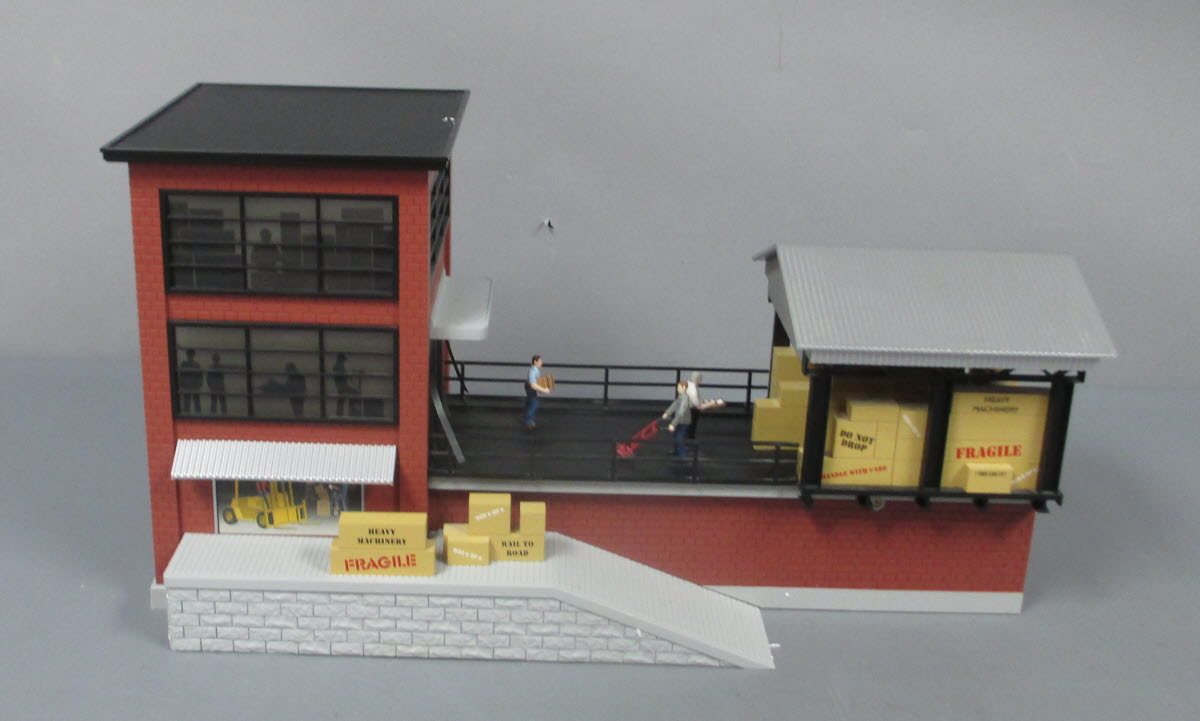 MTH 30-9110 O Gauge Operating Transfer Dock NIB