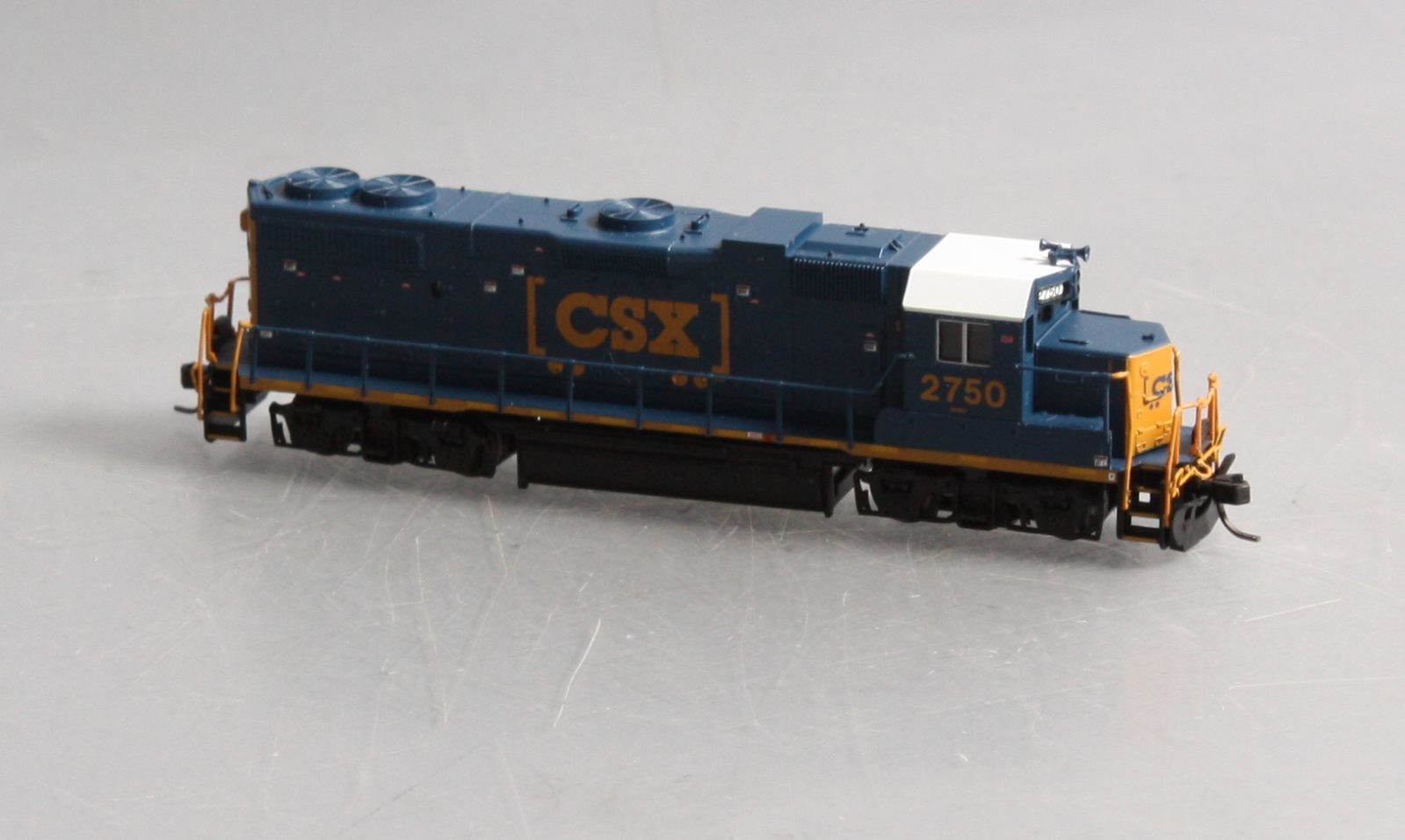 Atlas 40003616 N Scale CSX GP38-2 Diesel Locomotive #2750