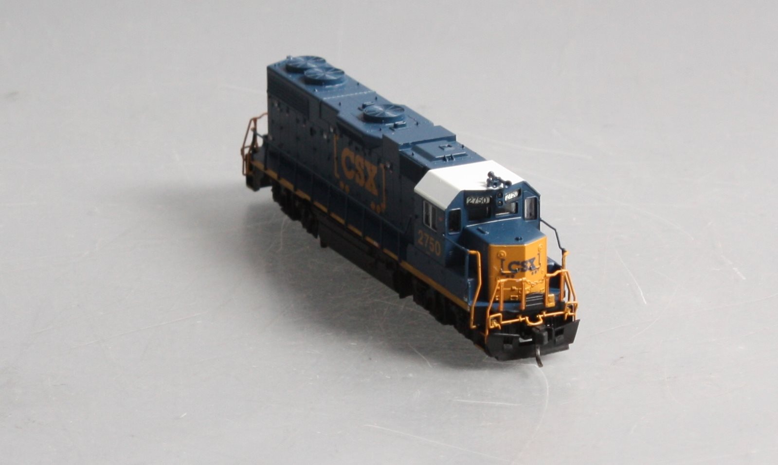 Atlas 40003616 N Scale CSX GP38-2 Diesel Locomotive #2750