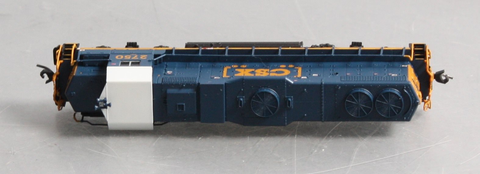 Atlas 40003616 N Scale CSX GP38-2 Diesel Locomotive #2750
