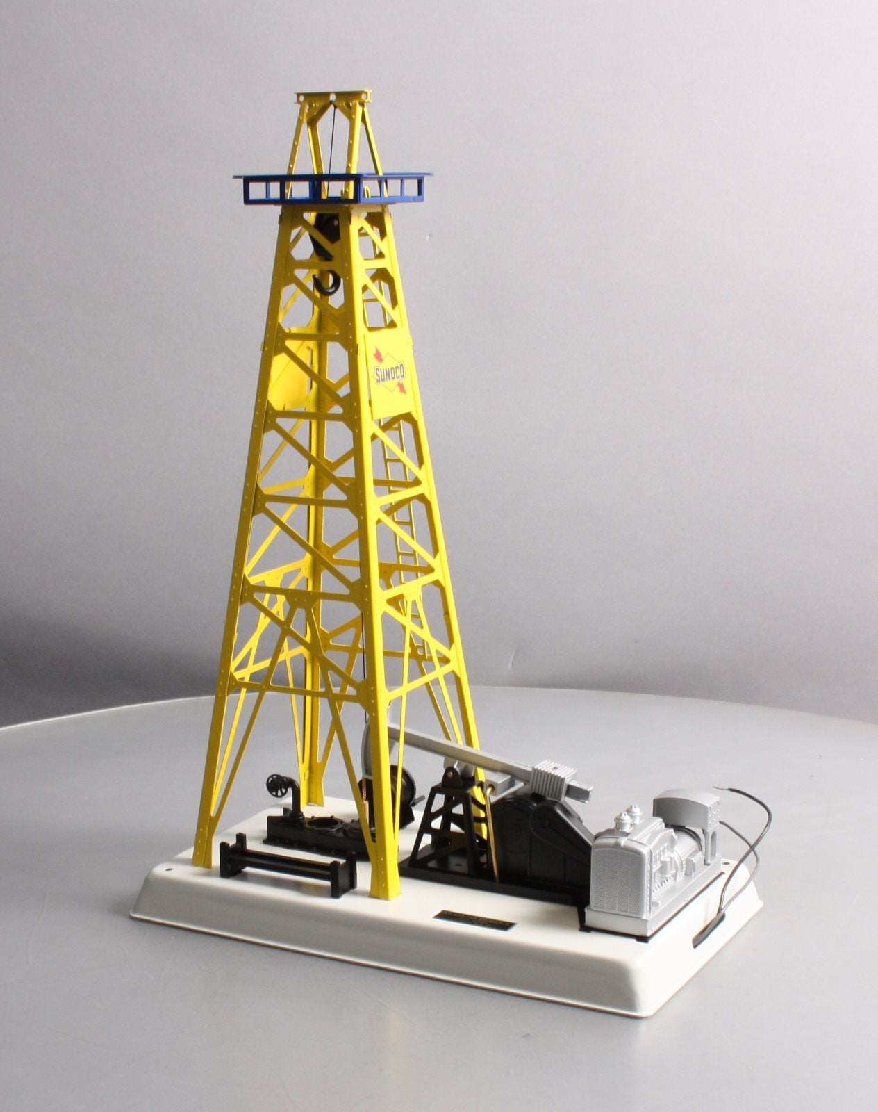 Lionel 6-24238 O Gauge Sunoco Oil Derrick LN/Box