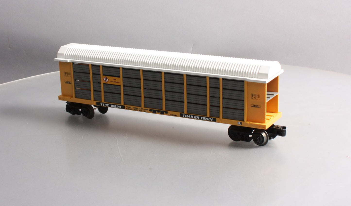 Lionel 6-16229 O Gauge Erie Lackawanna Screened Auto Carrier NIB