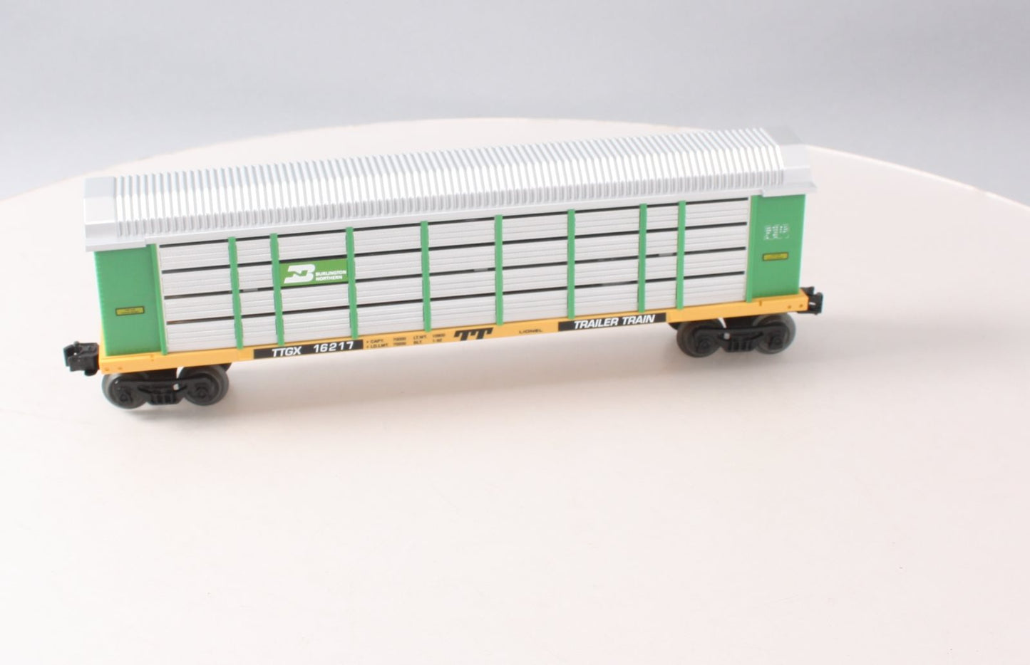 Lionel 6-16217 O Gauge Burlington Northern Auto Carrier with Screens LN/Box