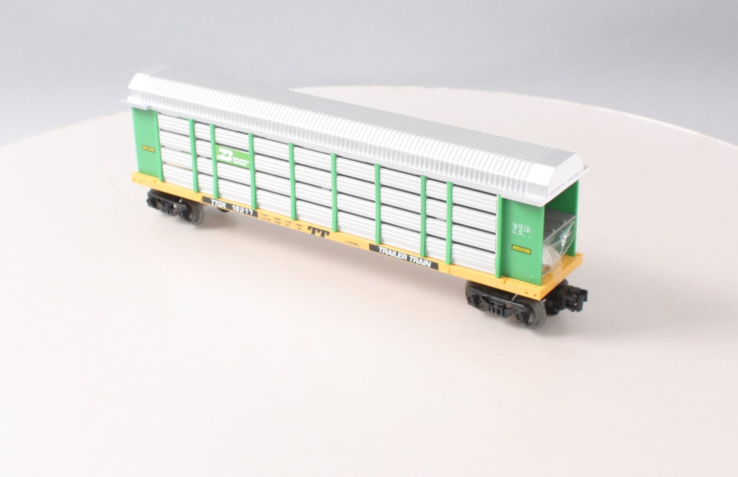 Lionel 6-16217 O Gauge Burlington Northern Auto Carrier with Screens LN/Box