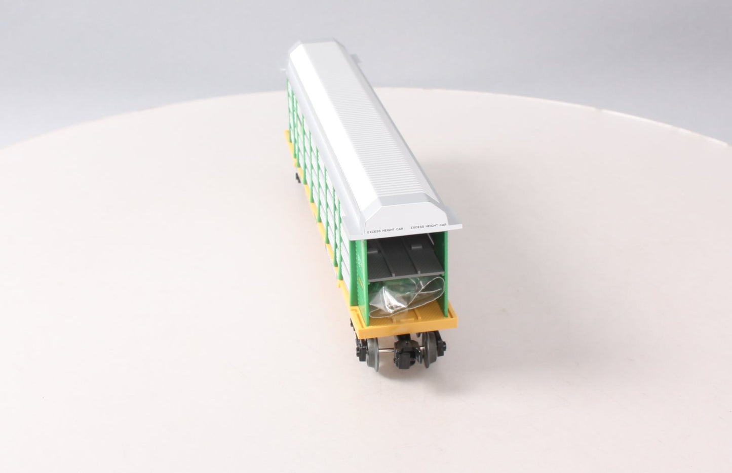 Lionel 6-16217 O Gauge Burlington Northern Auto Carrier with Screens LN/Box