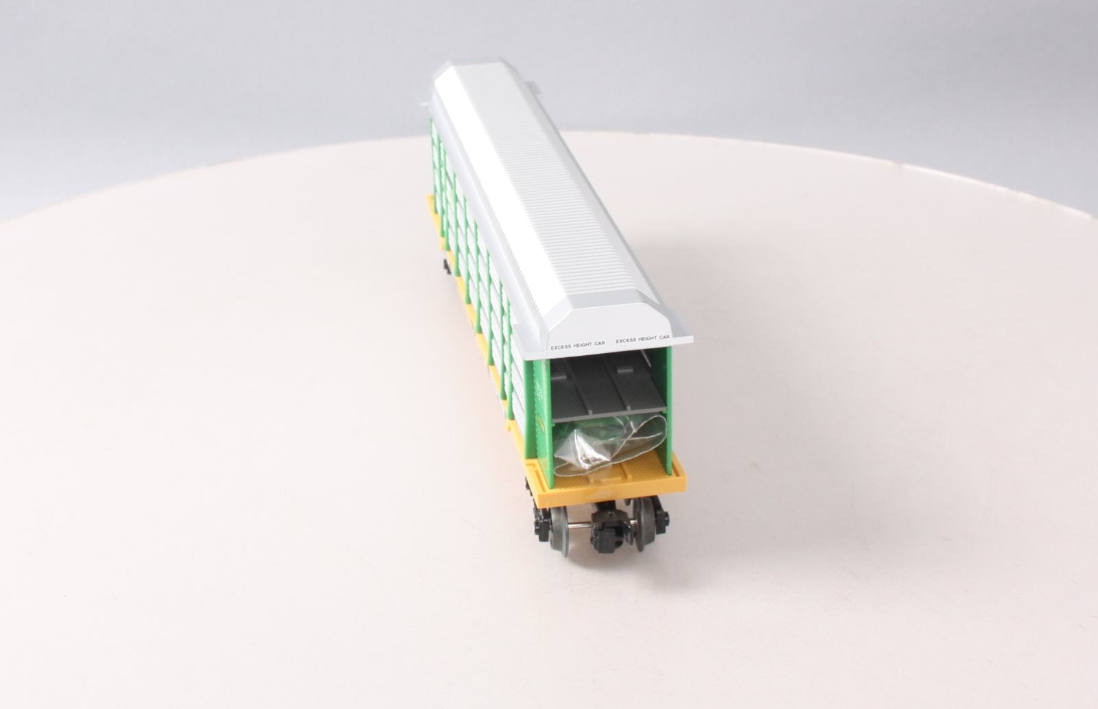 Lionel 6-16217 O Gauge Burlington Northern Auto Carrier with Screens LN/Box