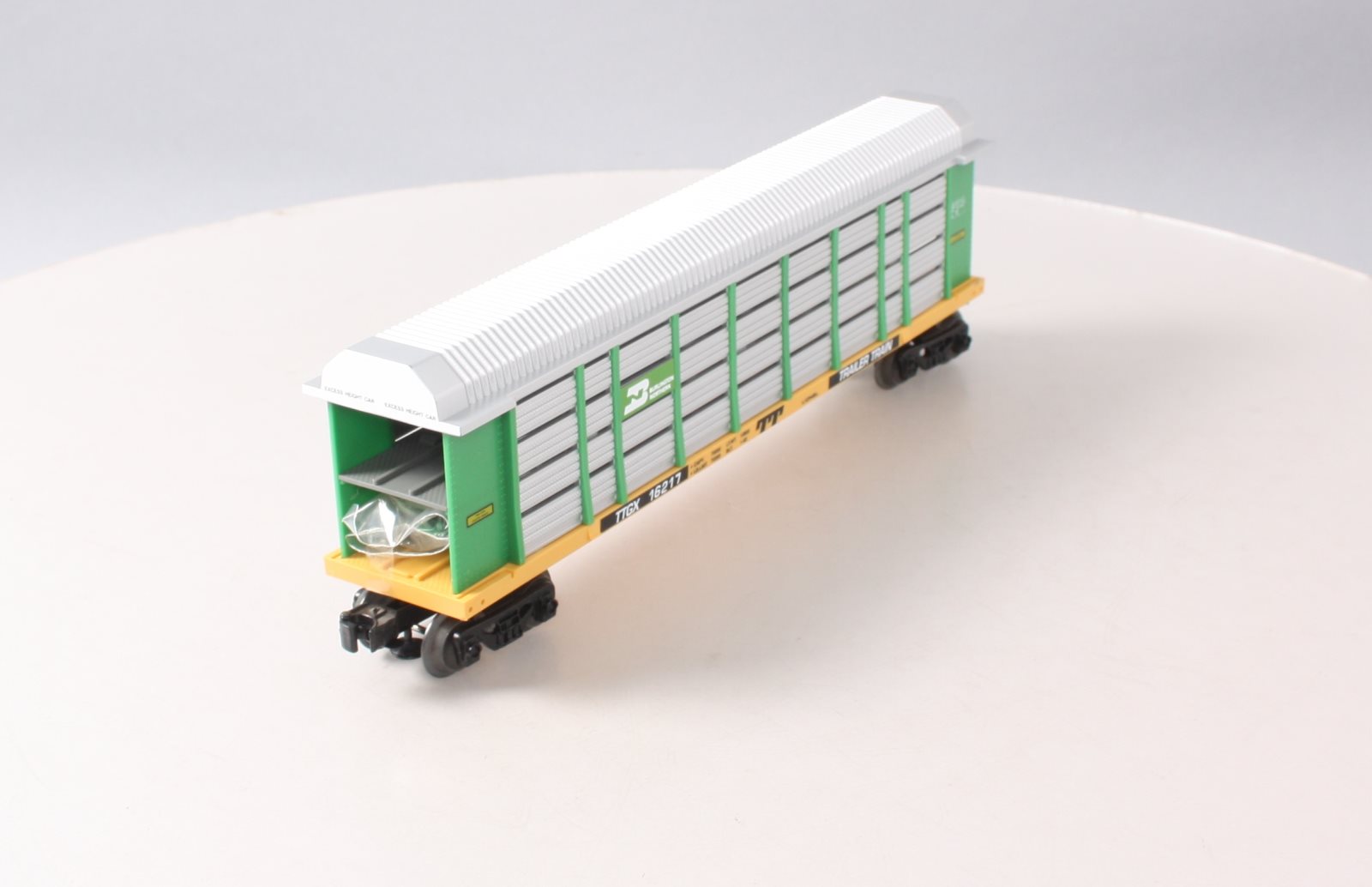 Lionel 6-16217 O Gauge Burlington Northern Auto Carrier with Screens LN/Box