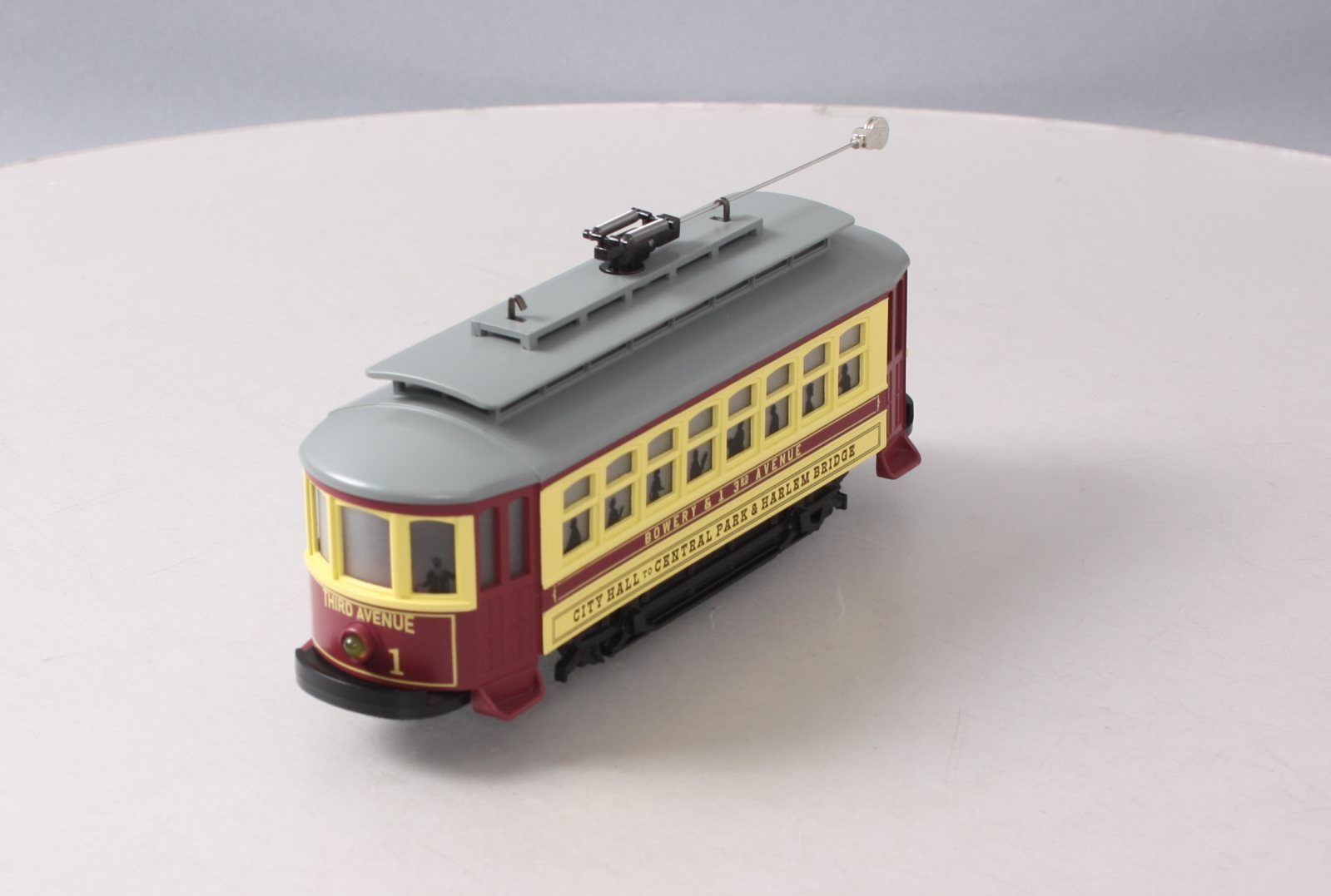 MTH 30-5208 O Gauge City Hall To Central Park Trolley LN/Box