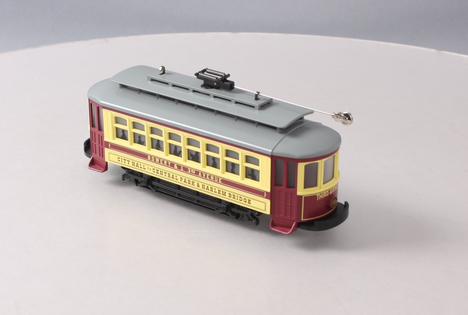 MTH 30-5208 O Gauge City Hall To Central Park Trolley LN/Box
