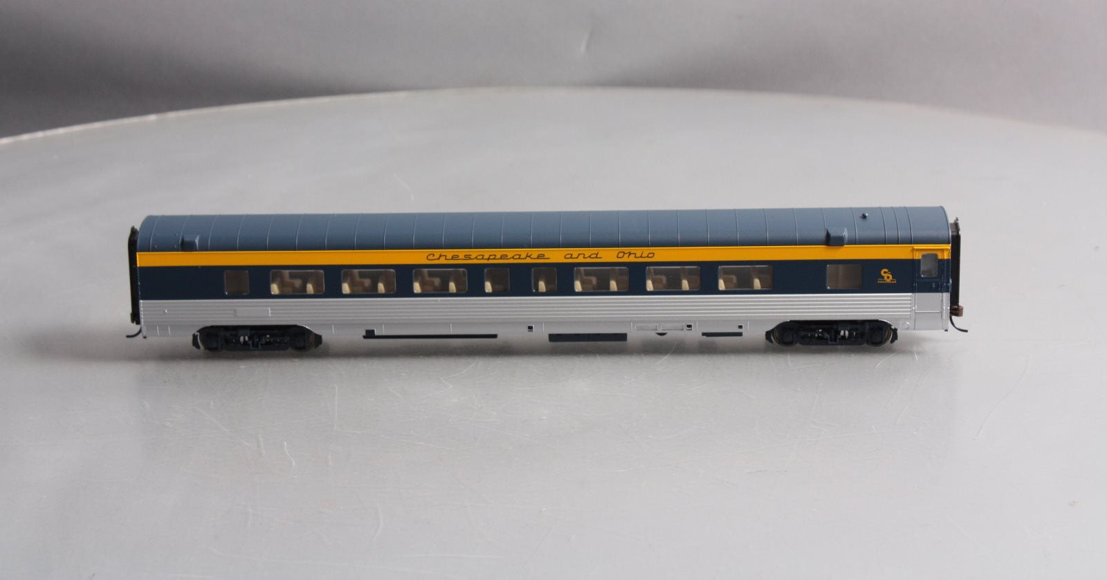 Walthers 932-6769 HO Chesapeake & Ohio Pullman-Standard 52-Seat Coach Car LN/Box