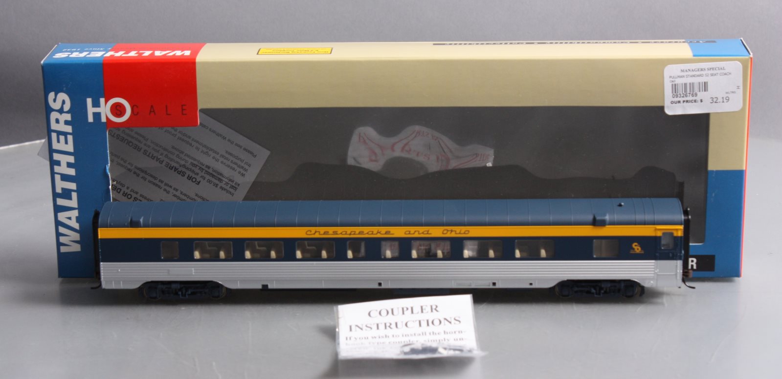 Walthers 932-6769 HO Chesapeake & Ohio Pullman-Standard 52-Seat Coach Car LN/Box