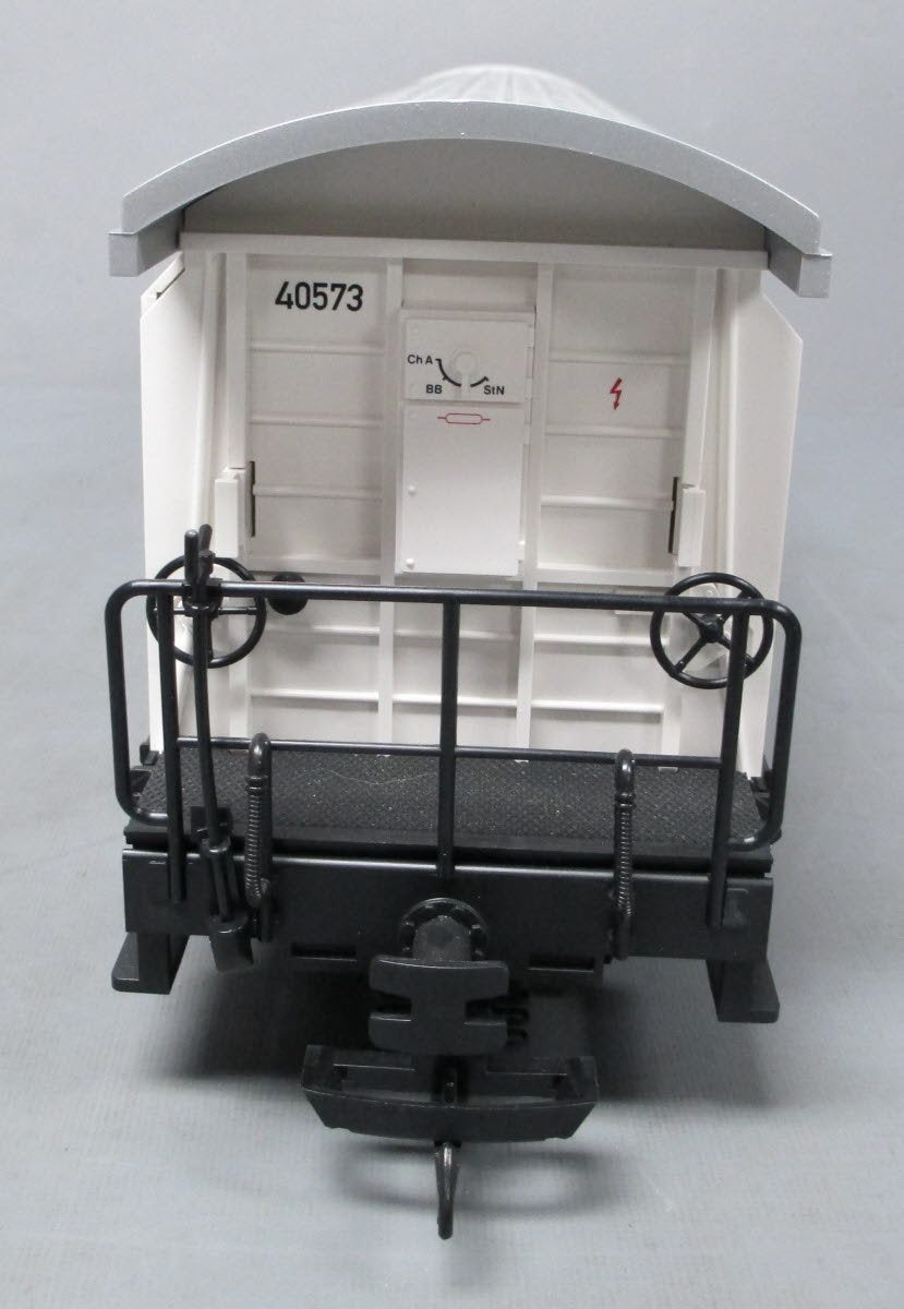 LGB 40573 Stauder Boxcar with Sliding Doors LN/Box