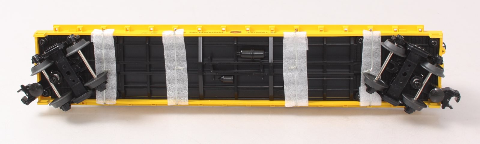 MTH 20-98159 O Gauge MTH Transportation Co Flatcar w/ Yellow Diecast Firetrucks LN/Box