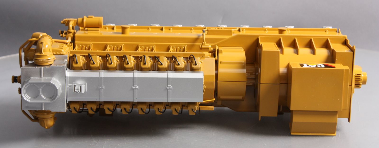 85287C – 1:25 Cat® CG260-16 Gas Generator | Diecast Masters