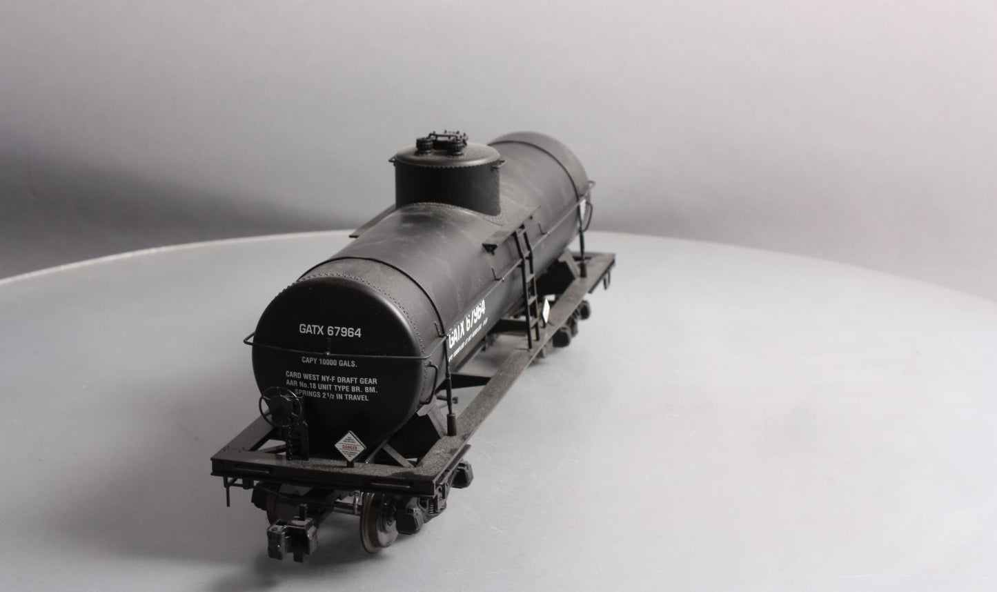USA Trains R15105 G G.A.T.X. 10,000 Gallon Tank Cars #67964
