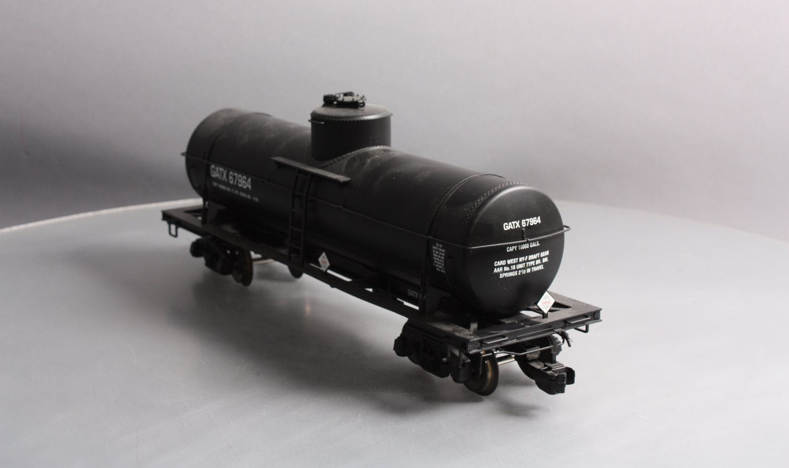 USA Trains R15105 G G.A.T.X. 10,000 Gallon Tank Cars #67964