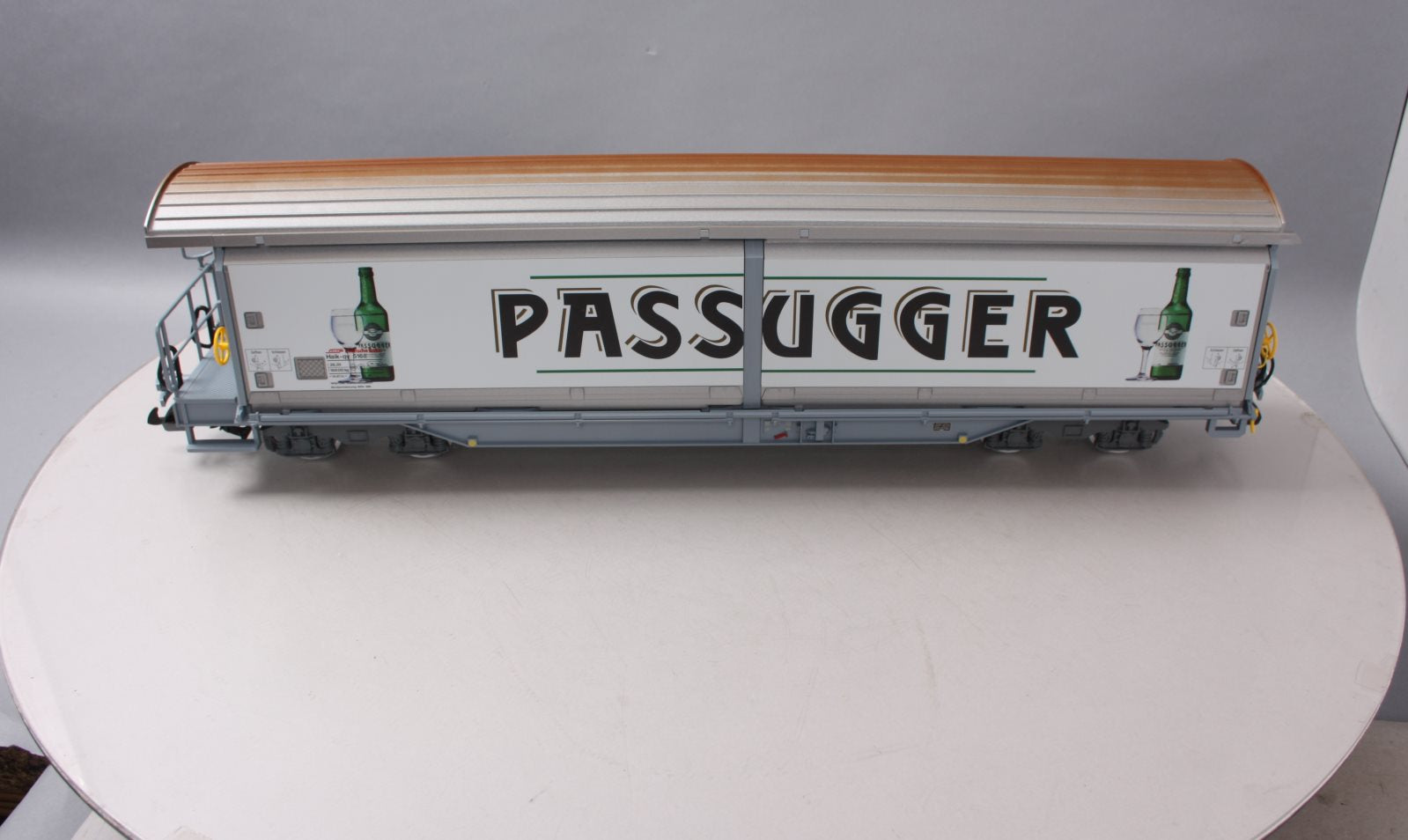 LGB 48571 G Rhaetian Railway RhB Type Haik-qv Sliding Wall Boxcar