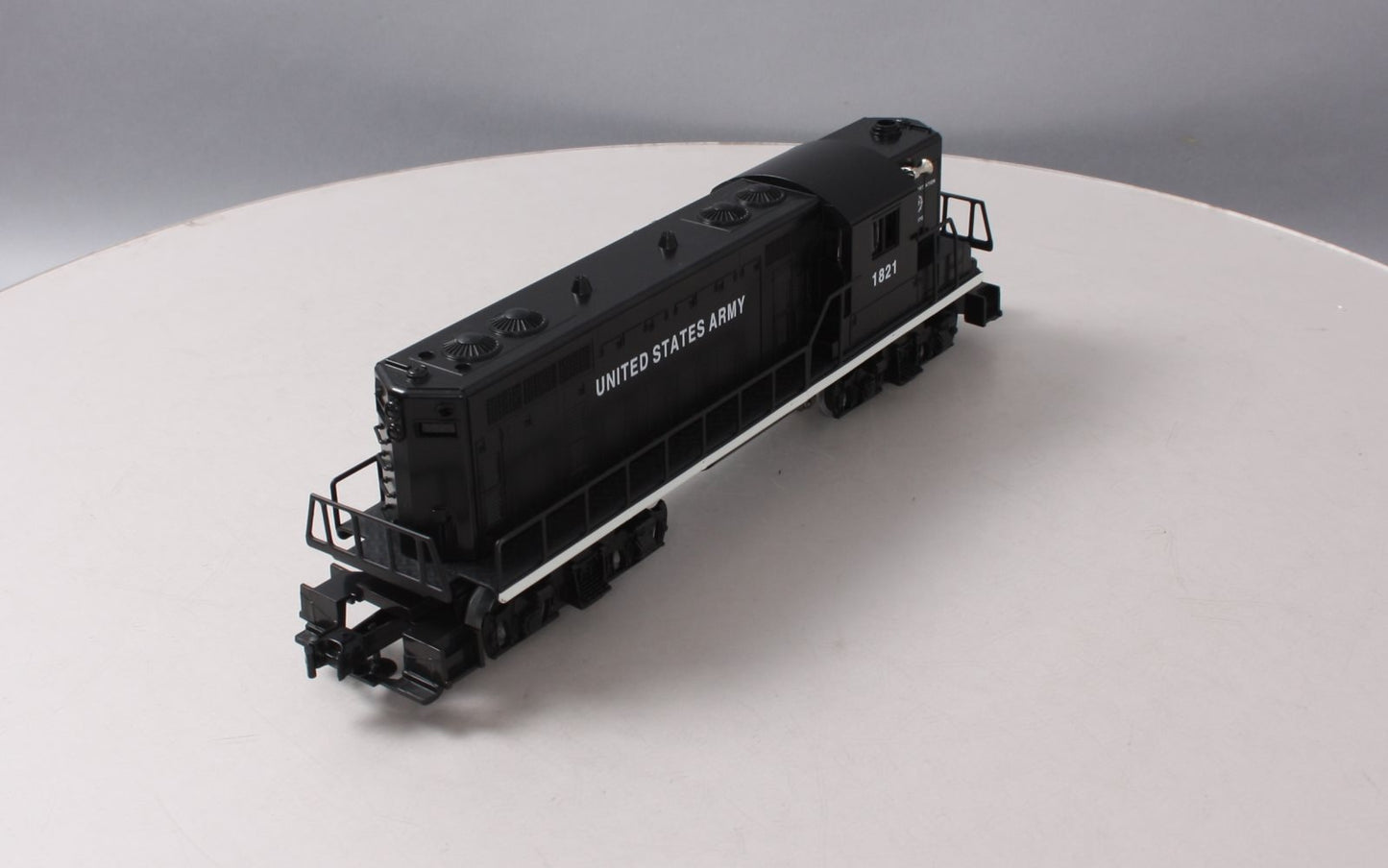 Lionel 6-18840 O Gauge U.S. Army GP-7 Diesel Locomotive #1821 EX/Box