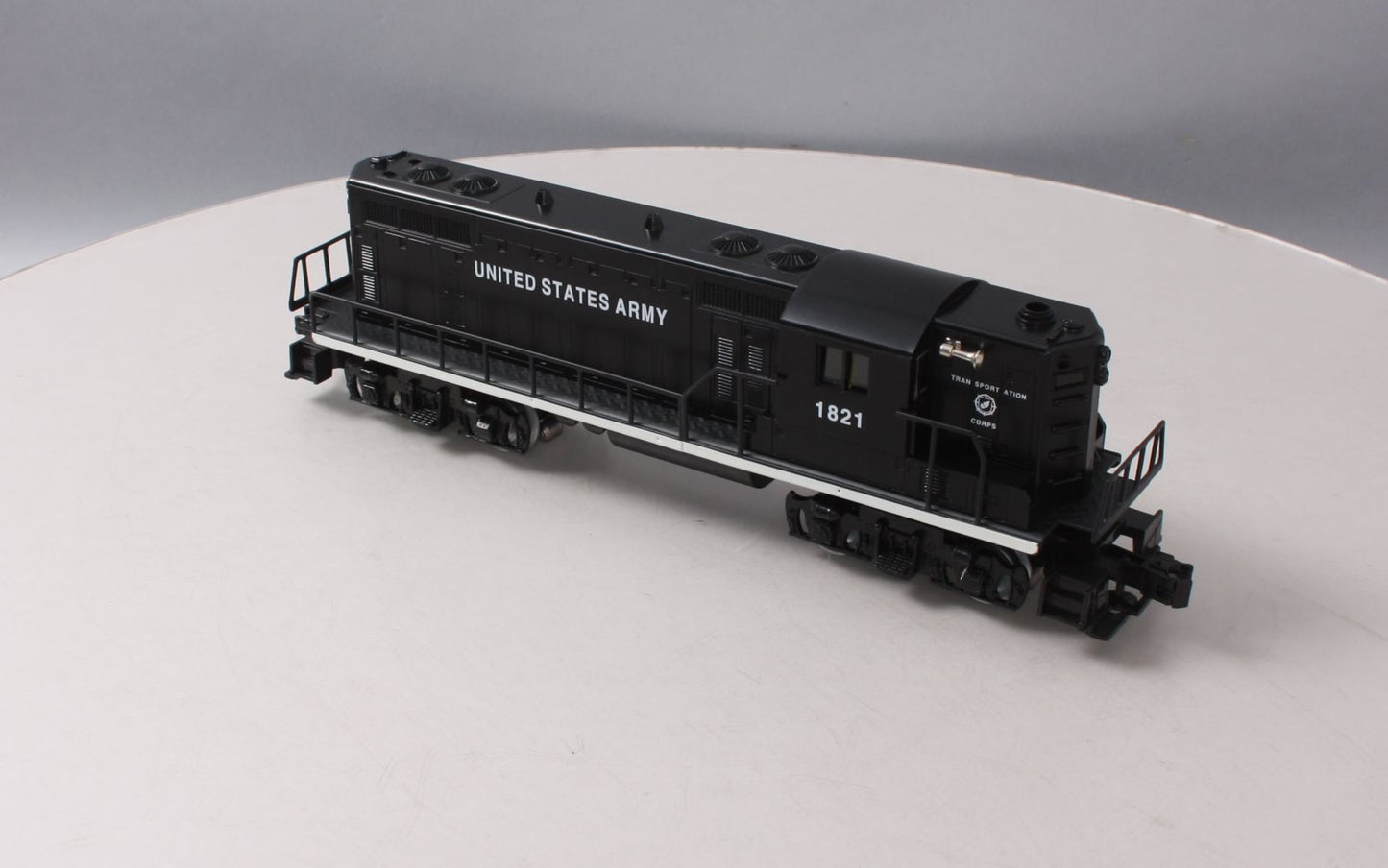 Lionel 6-18840 O Gauge U.S. Army GP-7 Diesel Locomotive #1821 EX/Box
